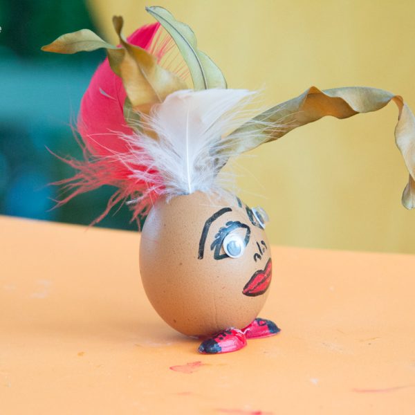 Egg Shell Kids Craft Activity